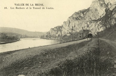 LUSTIN ROCHERS DE FRENE.jpg